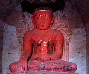 Buddha in der Sulamani Pagode